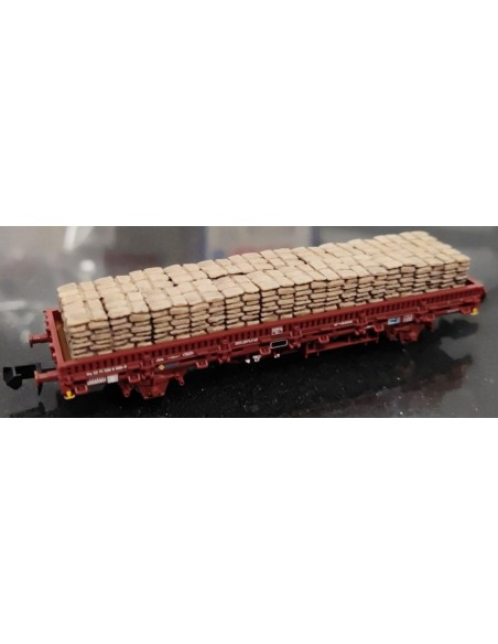 ARNOLD RENFE, SET OF 2 TWO-AXLE FLATBED WAGONS, RUST RED LIVERY, Loaded with Sacks of Tobacco