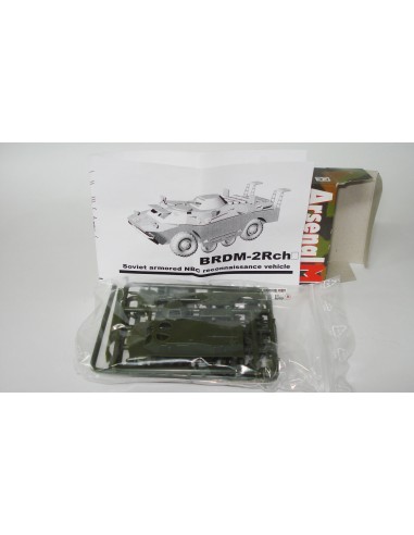 ARSENALM DETAILED PLASTIC / RESIN KIT SOVIET ARMORED NBC RECONNAISSANCE VEHICLE "BRDM-2Rch"